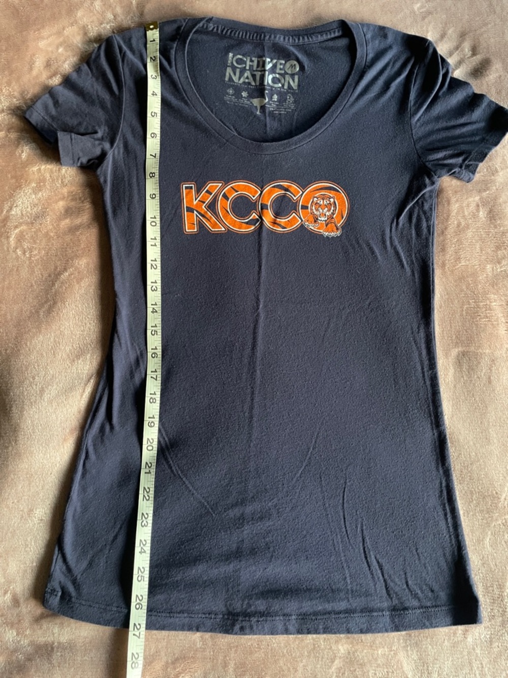 Women's Navy Detroit Tigers KCCO Graphic Tee - Picture 5 of 8